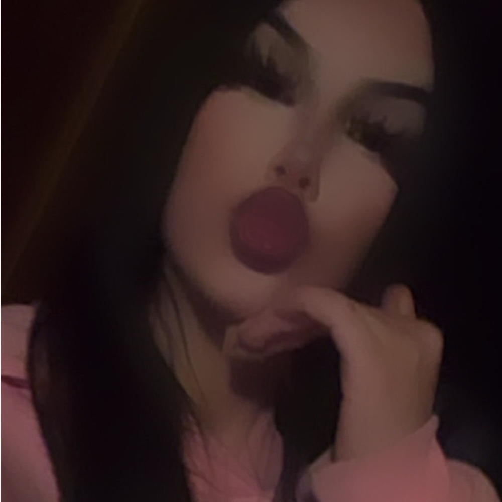 Meet your Posher, Lana